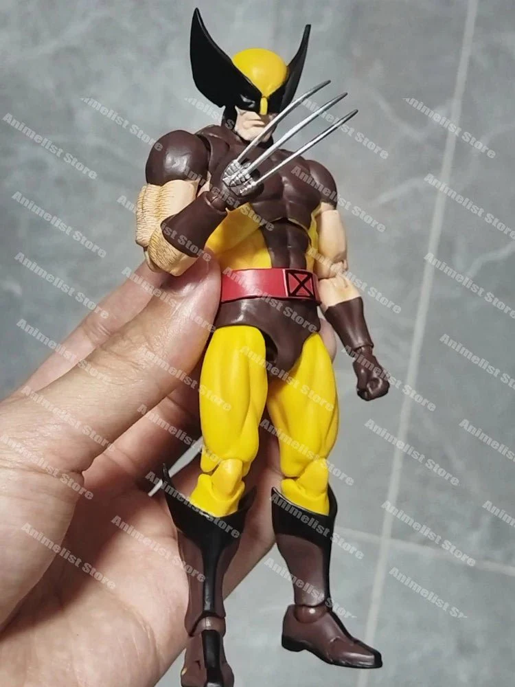 Figurine d'action Mafex de Wolverine en costume marron – Image 7