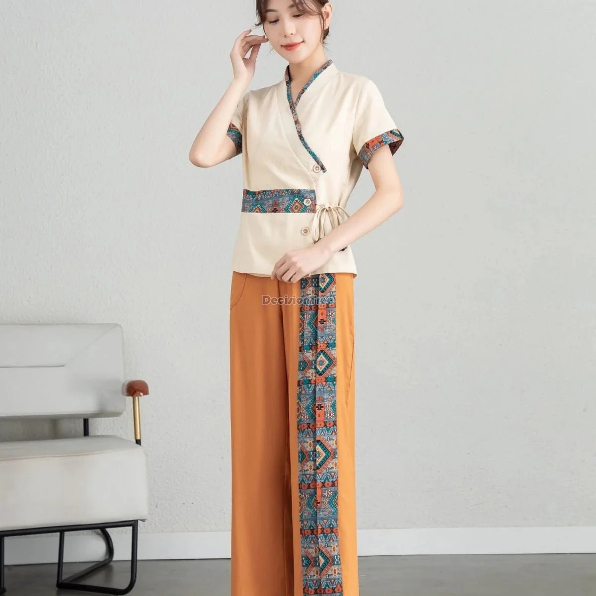 Uniforme de spa de style thaïlandais pour femmes – Image 4